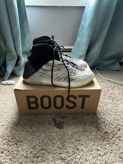 Yeezy Basketball sneakers size 13