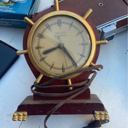 United self-starter antique clock