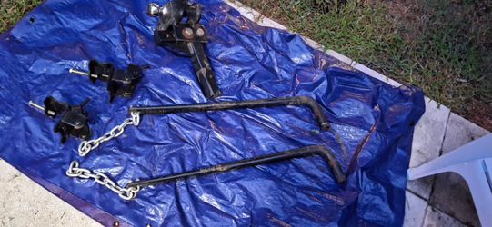 Tow bars with ball for towing