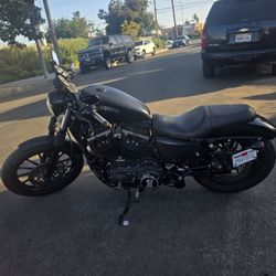 Harley-Davidson 2012.  