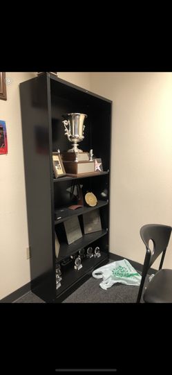 Metal Shelf good condition