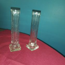 1 Set of bud Vases