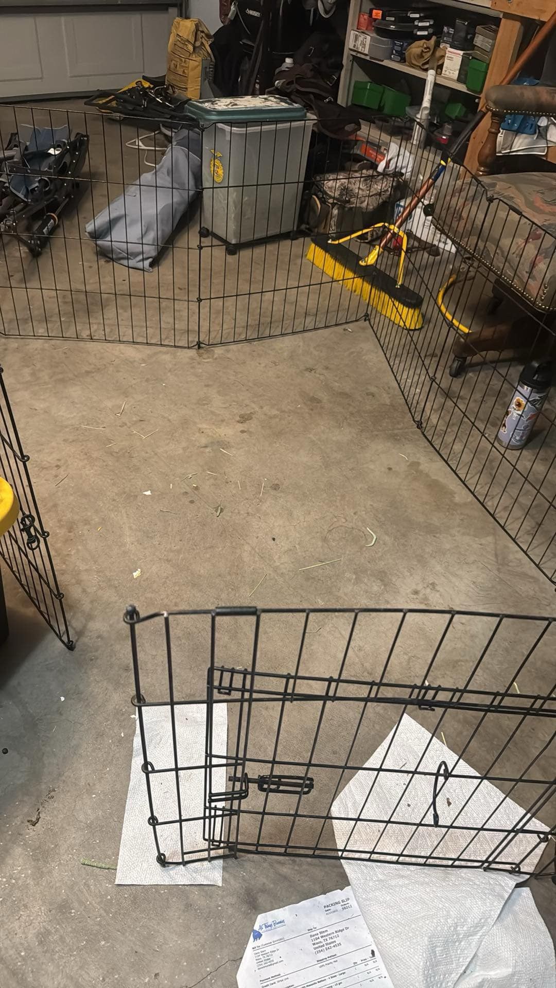 Big Xpen Also Have Small Dog Cage And A Carrier Need Gone Today