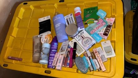 MAKEUP