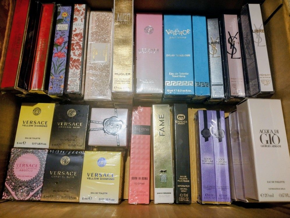 Authentic Perfumes - Multiple Fragrances Travel Sizes