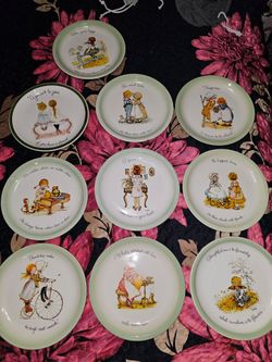 10 Holly Hobbie Plates