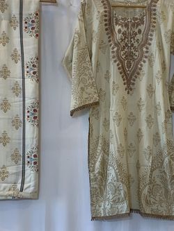 Pakistani Clothes
