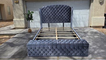 🔥Luxury King size Gray Velvet frame