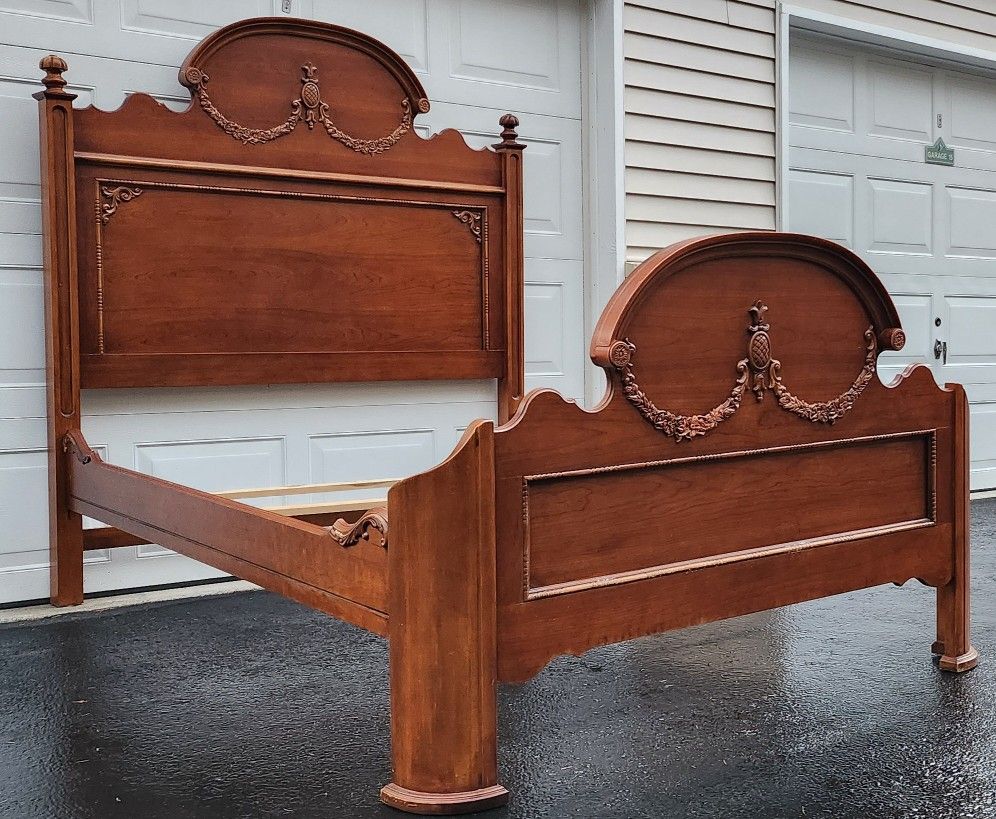 Queen Size Victorian Mansion Bed Frame 