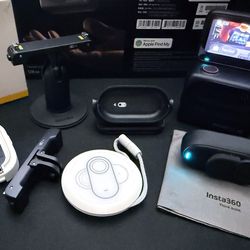 Practically New Insta360 GO 3S Action Camera 128GB Midnight Black Standard Edition w/Extras  