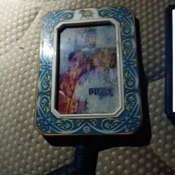 Wedgwood Blue Elephant Bloombury Pic Frame