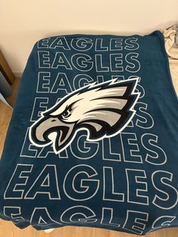 Philadelphia Eagles Large Plush Fleece Throw Blanket (6ft x 4.5ft)