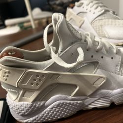 Nike Air Huarache Men’s Size 10 Athletic Shoes/ Sneakers ( 318429-111 )