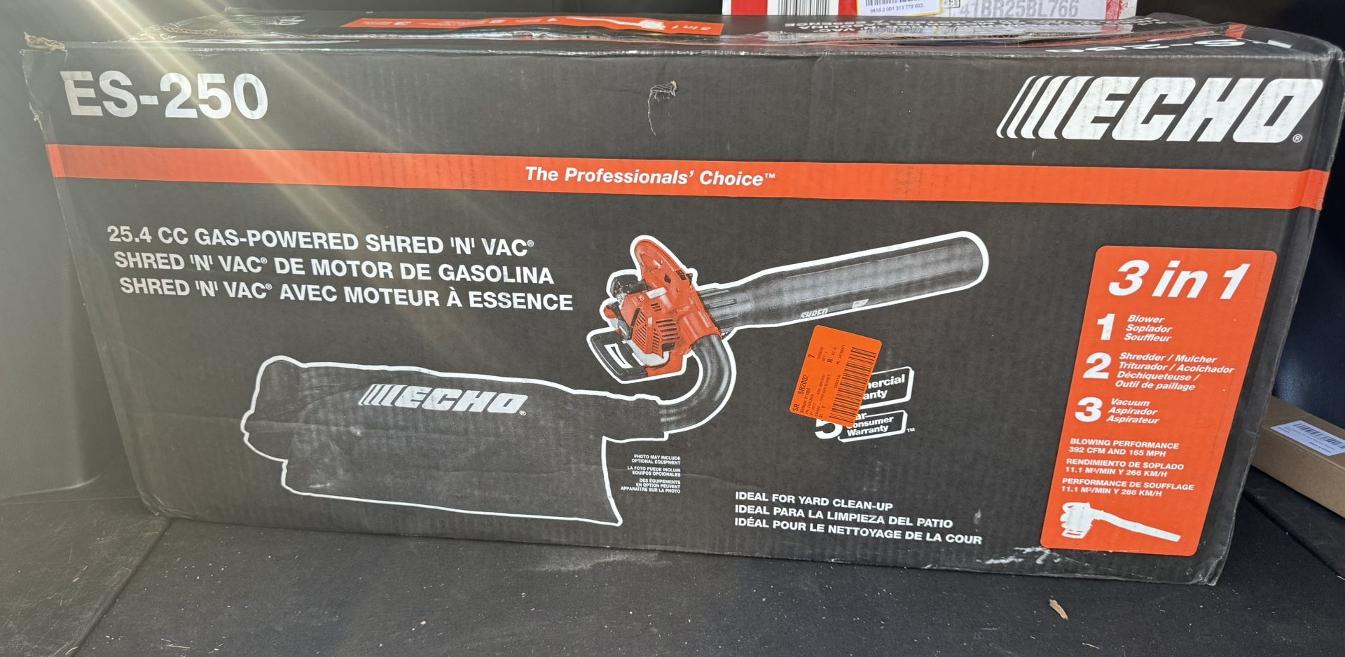 ECHO Portable 2-Stroke Gas Leaf Blower, 25.4cc, 165 MPH, 391 CFM, Shred N Vac