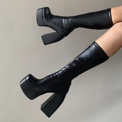 Chunky Boots Under The Knee 
