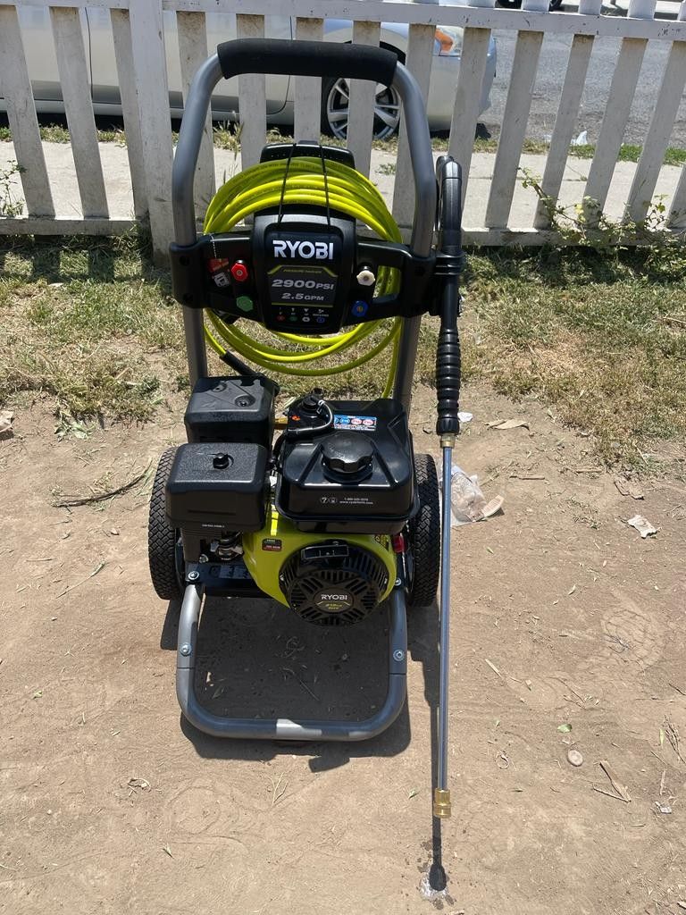 2900 PSI GAS PRESSURE WASHER - RYOBI Tools