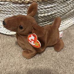 Weenie Beanie Baby Dauchshund