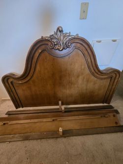 Luxury King Sized 4 Poster Bed