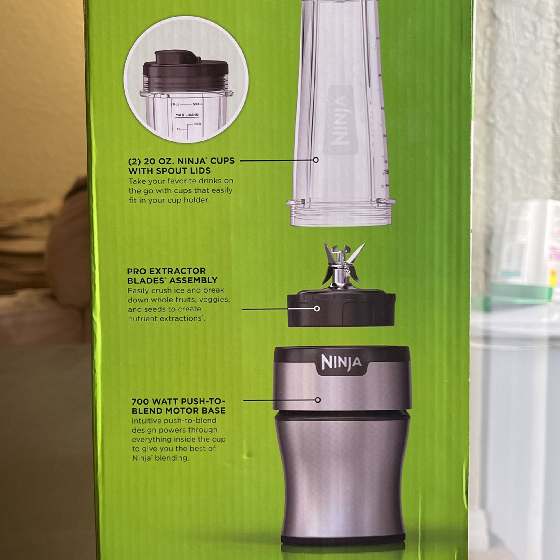 Ninja Nutri Blender BN300 700-Watt Personal Blender, 2 20 oz  Dishwasher-Safe To-Go Cups for Sale in Heathrow, FL - OfferUp
