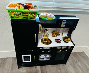 Play kitchen