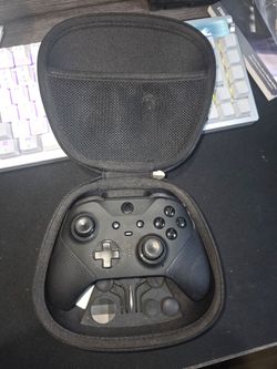 Xbox Elite Wireless Controller Series 2 (With Case & Accessories)