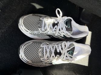 Saucony Running Sneakers White Gray Black