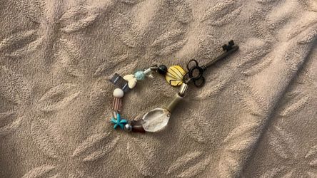 Random beaded bracelet with slight stretchiness