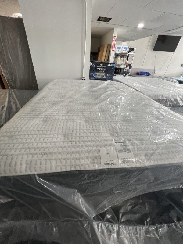 Brand New Queen Mattress