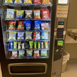 USI MERCATO 5000 Snack Machine 