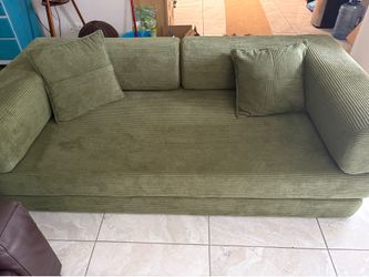 Pull out couch