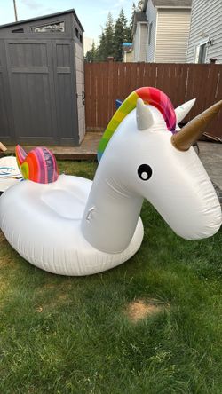 Giant inflatable unicorn