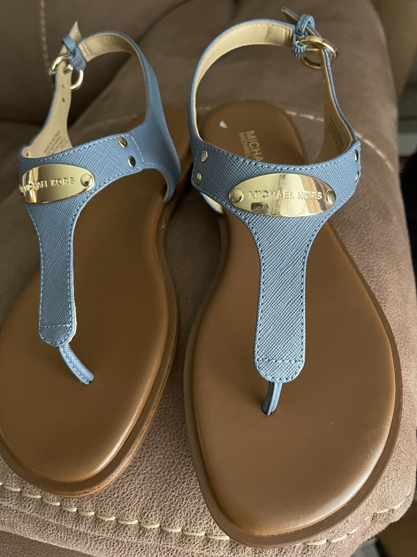 Mk Plate Flat Sandals Size 6.