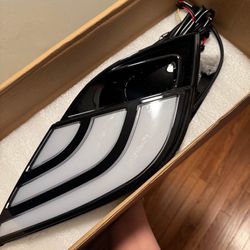 Toyota Camry XSE 2018 fog lights.