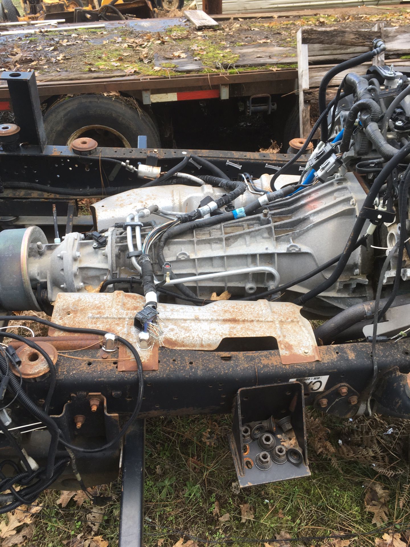 2004 E450 PARTS! Motor, trans, axels and frame, really good condition