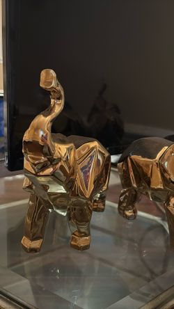 Gold Elephant knickknack