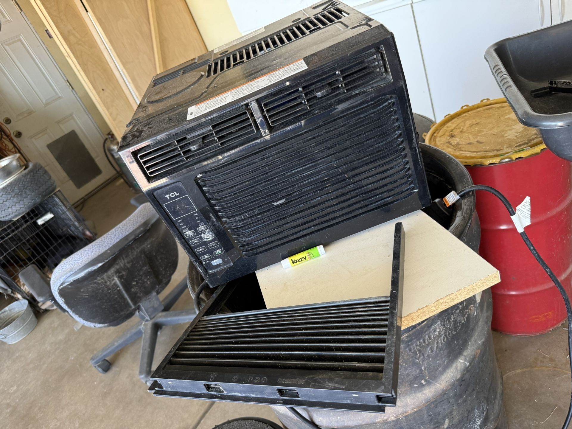 AC UNIT
