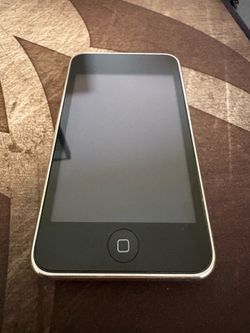iPod Touch 2nd Gen 8GB Unlocked in Great Condition