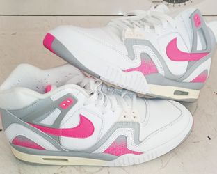 Nike Men's Air Tech Challenge 2 size 10.5