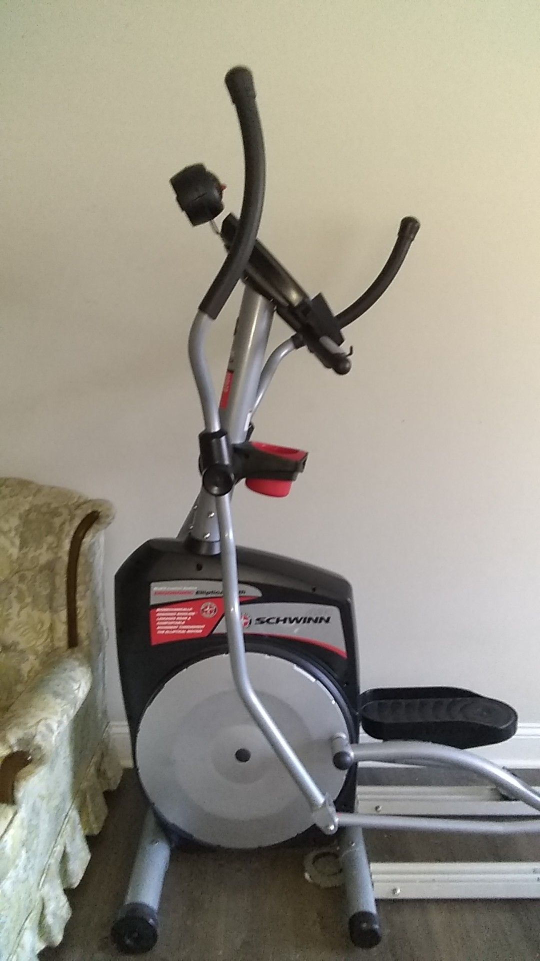 Schwinn elliptical ergonomic 431 biofit comfort system trainer exercise machine