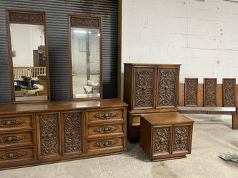 4 Piece Vintage Bedroom Set