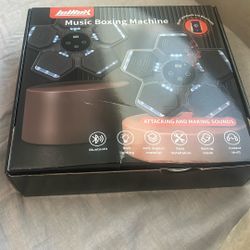 Music Boxing Machine, Box Ripped 