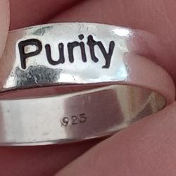 Sz9- STERLING SILVER 925 PURITY RING
