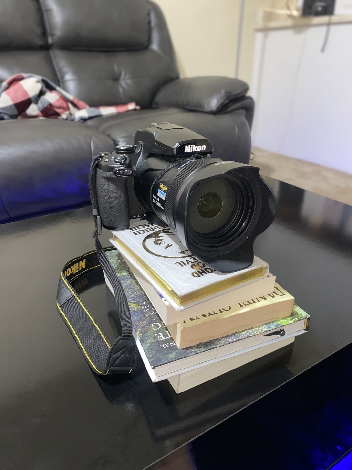 Nikon CoolPix P1000