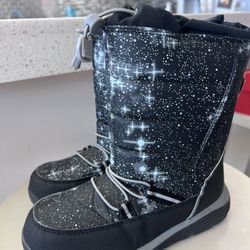 Lands End Kids Snow Boots Size 2