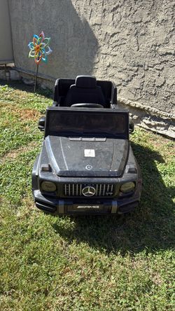 Mercedes-Benz AMG G63 Kids Ride-On Car
