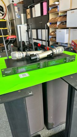 Guarda U-80 receiver and microphone