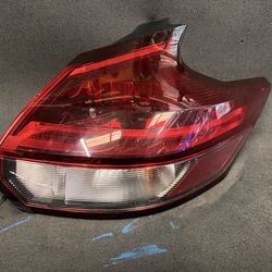 2021 2024 Nissan kicks led right side taillight