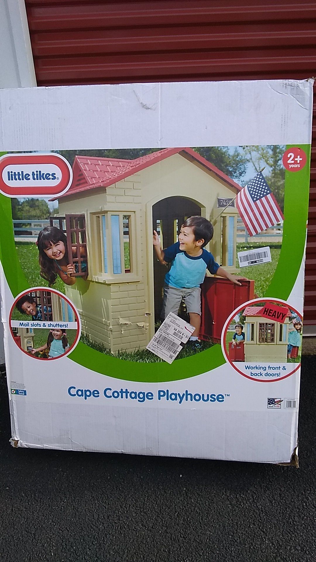 Cottage play house