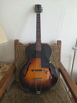 Vintage 1953 Gibson ES-125 (Acoustic-Electric)