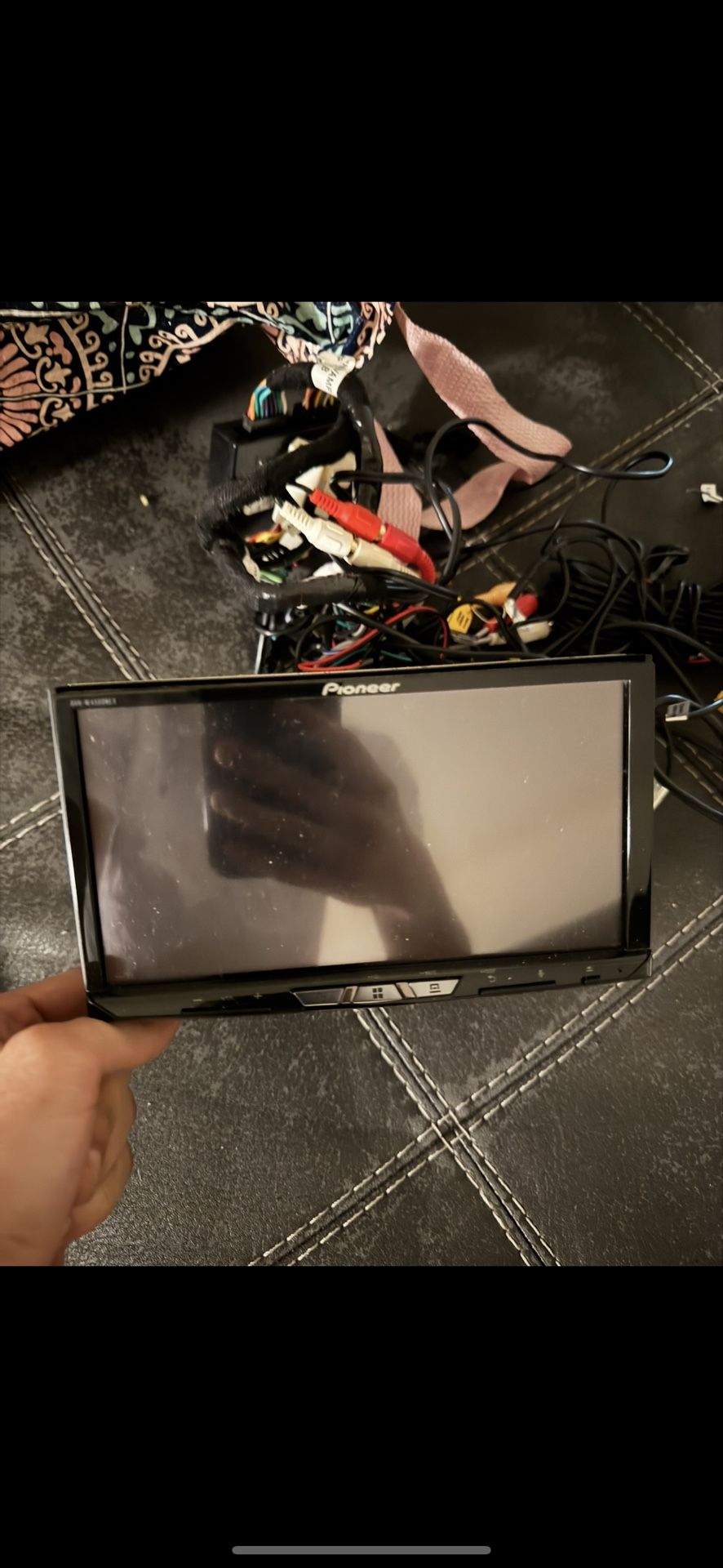 NEED GONE !! avh w4500nex (RETAIL $1200) Double din with All weather camera